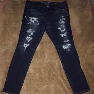 Dark Wash Distressed American Eagle Jegging